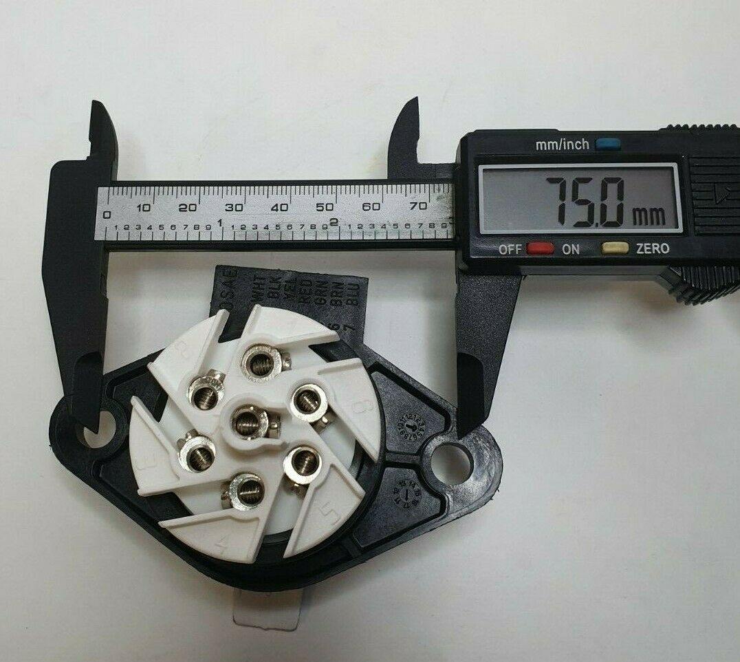 7 Pin Plastic Towing Socket W/Lid & Boot 24S Iso3731 24V Maypole Genuine Mp1265B - Mid-Ulster Rotating Electrics Ltd