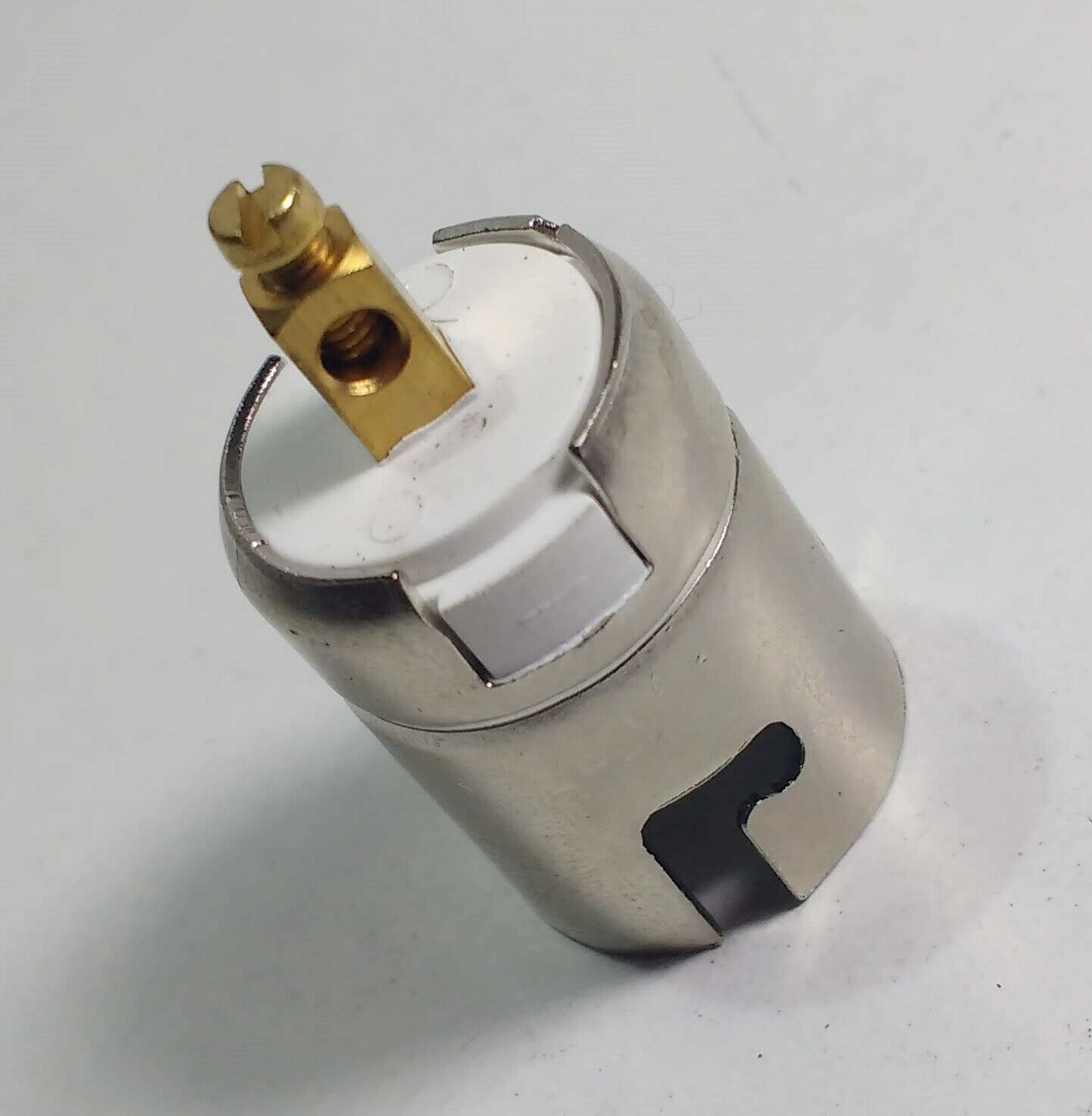 Side Stop Tail Brake Light Bulb Holderba15S 241 317 382 Cargo 170138 - Mid-Ulster Rotating Electrics Ltd