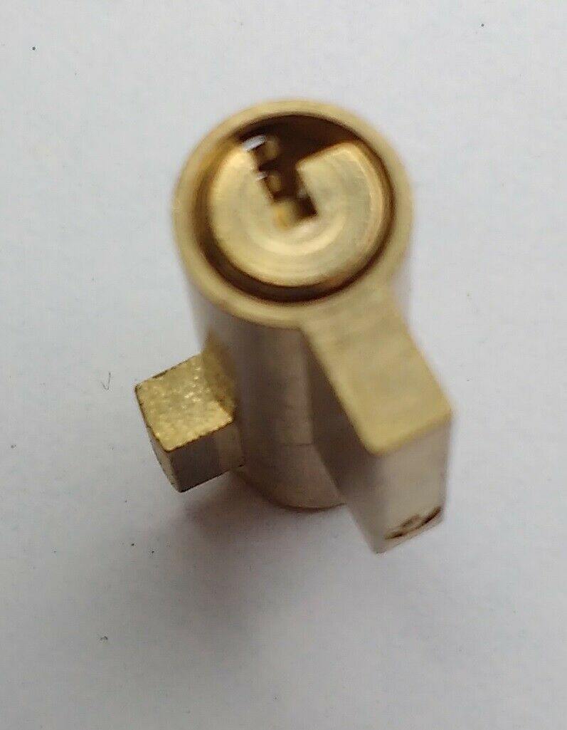 Security Lock And Key To Fit Coupling Integral Maypole Mp80 Or Mp81- Mp478B - Mid-Ulster Rotating Electrics Ltd