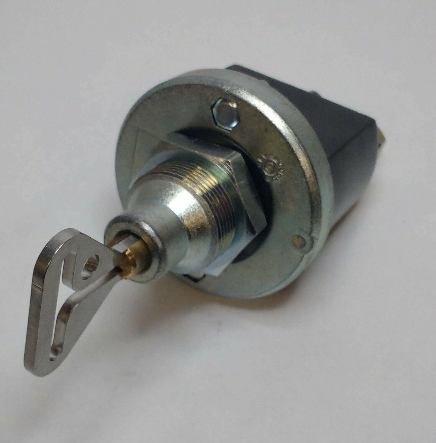 Battery Isolator Switch Removable Key Main Cut Off 24V 250A Robinson K587 - Mid-Ulster Rotating Electrics Ltd