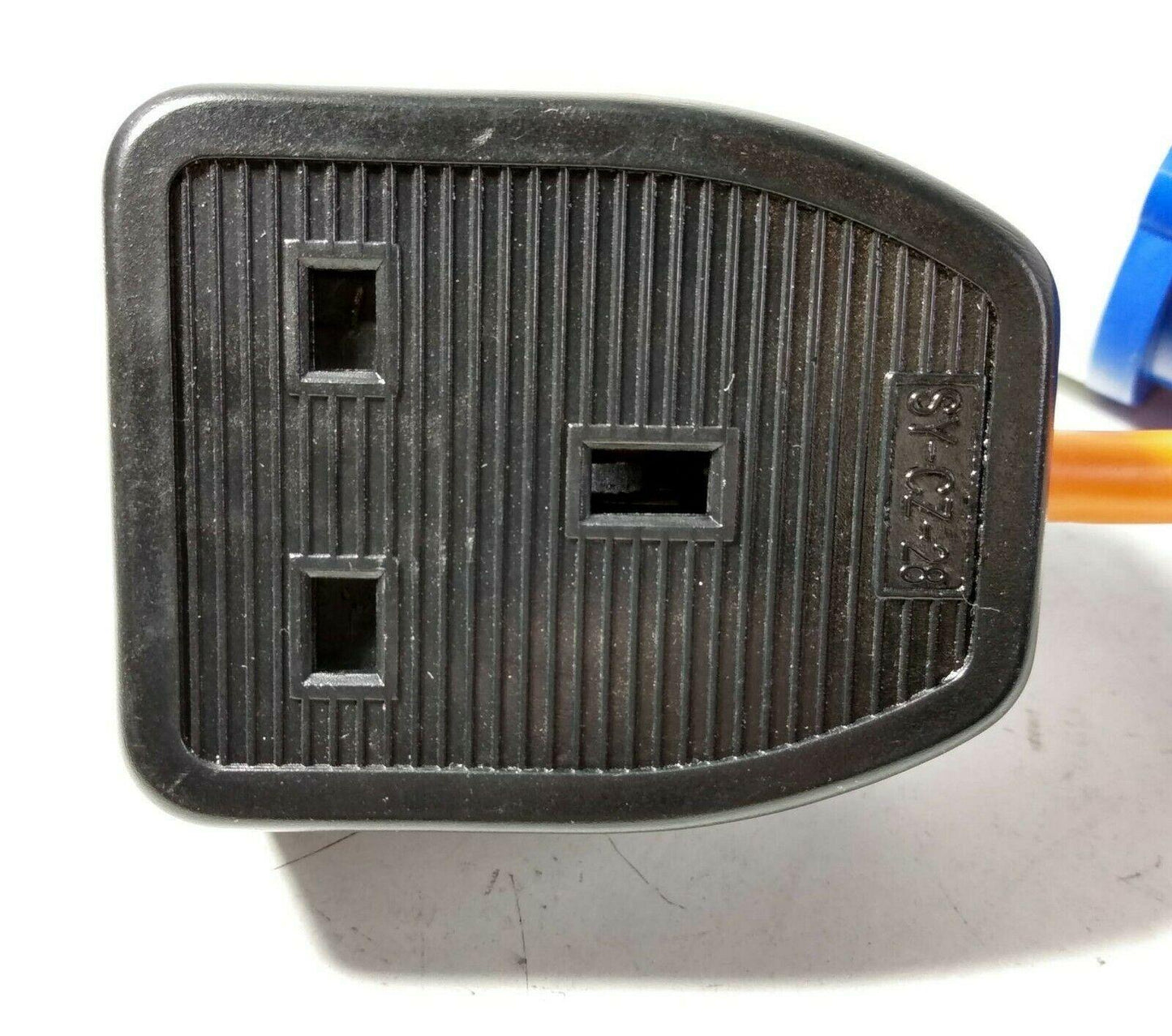 3 Pin Caravan Camper Van Plug With UK 230V Socket Hook Up Lead Adaptor MP375 - Mid-Ulster Rotating Electrics Ltd