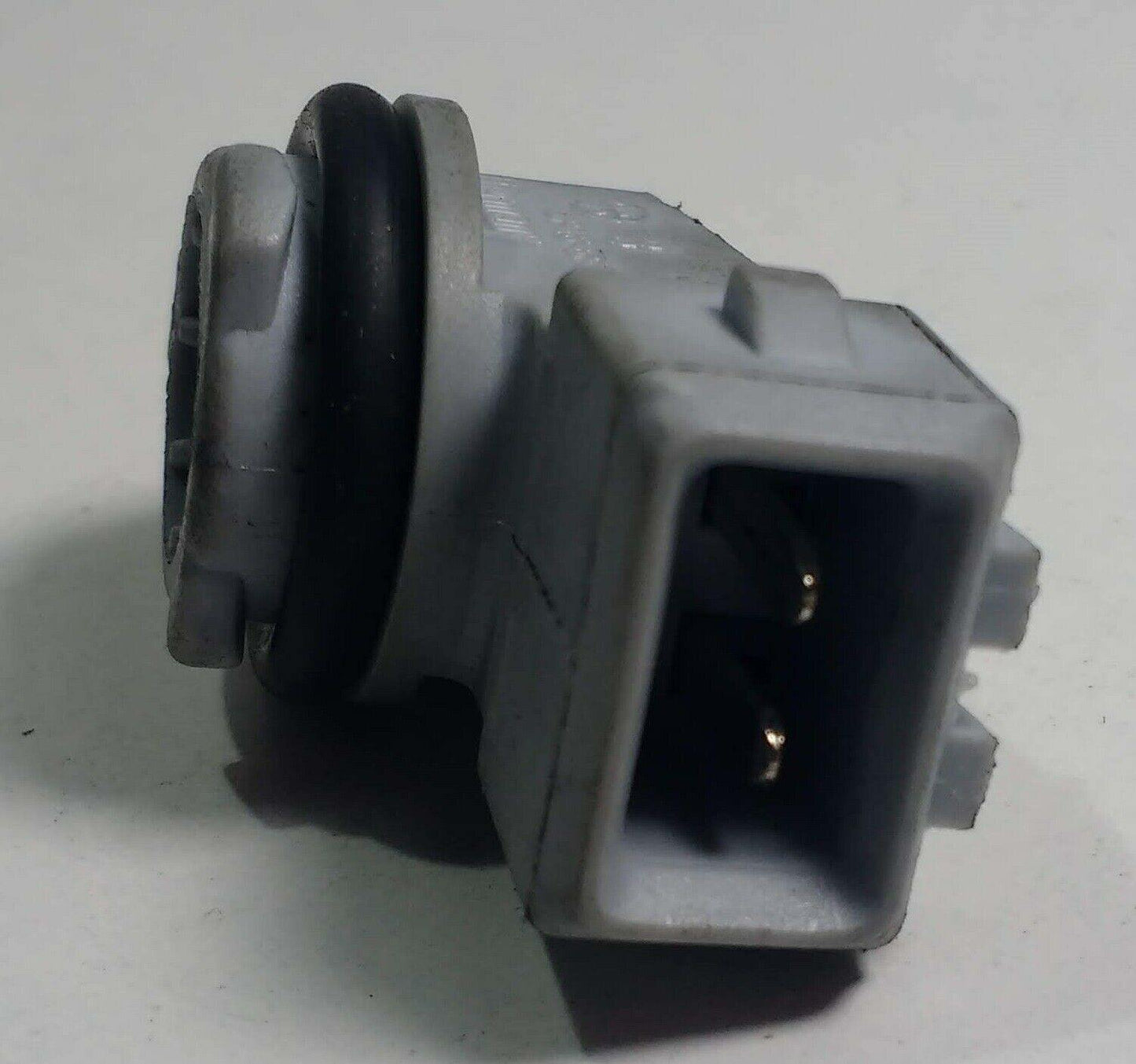 501 Bulb Holder 90Ï¿½ Angle For Side Repeater Lights Universal Cargo 12V 170763 - Mid-Ulster Rotating Electrics Ltd
