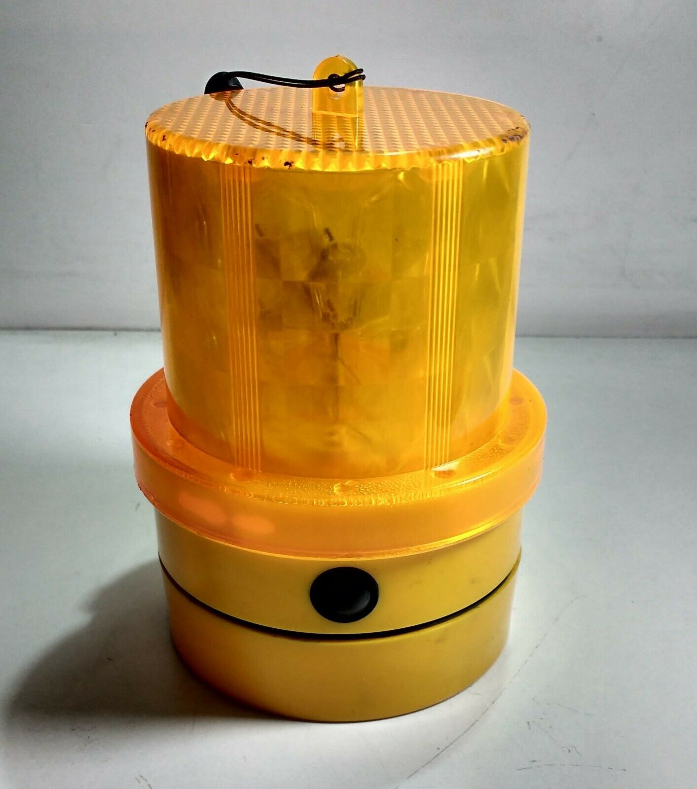 Magnet Mount Beacon Amber Led Flasher Battery Powered Light Sensor Cargo 172221 - Mid-Ulster Rotating Electrics Ltd